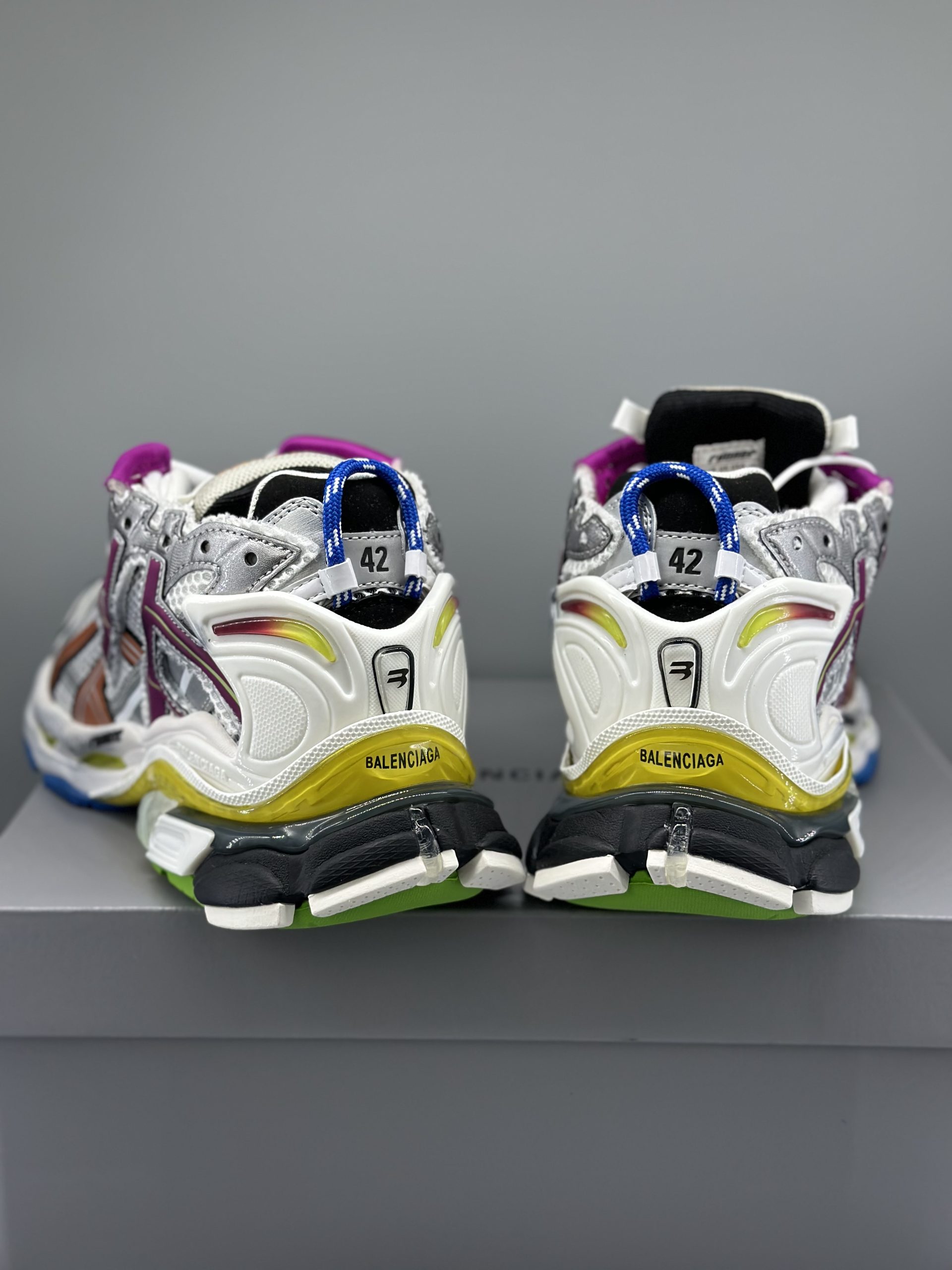 Balenciaga Runner Multicolor  677403W3RB68123